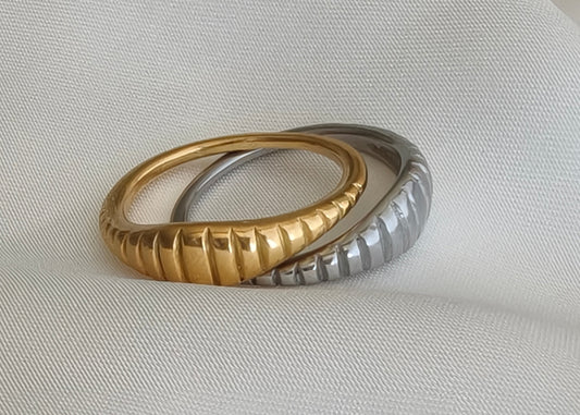 Croissant Ring